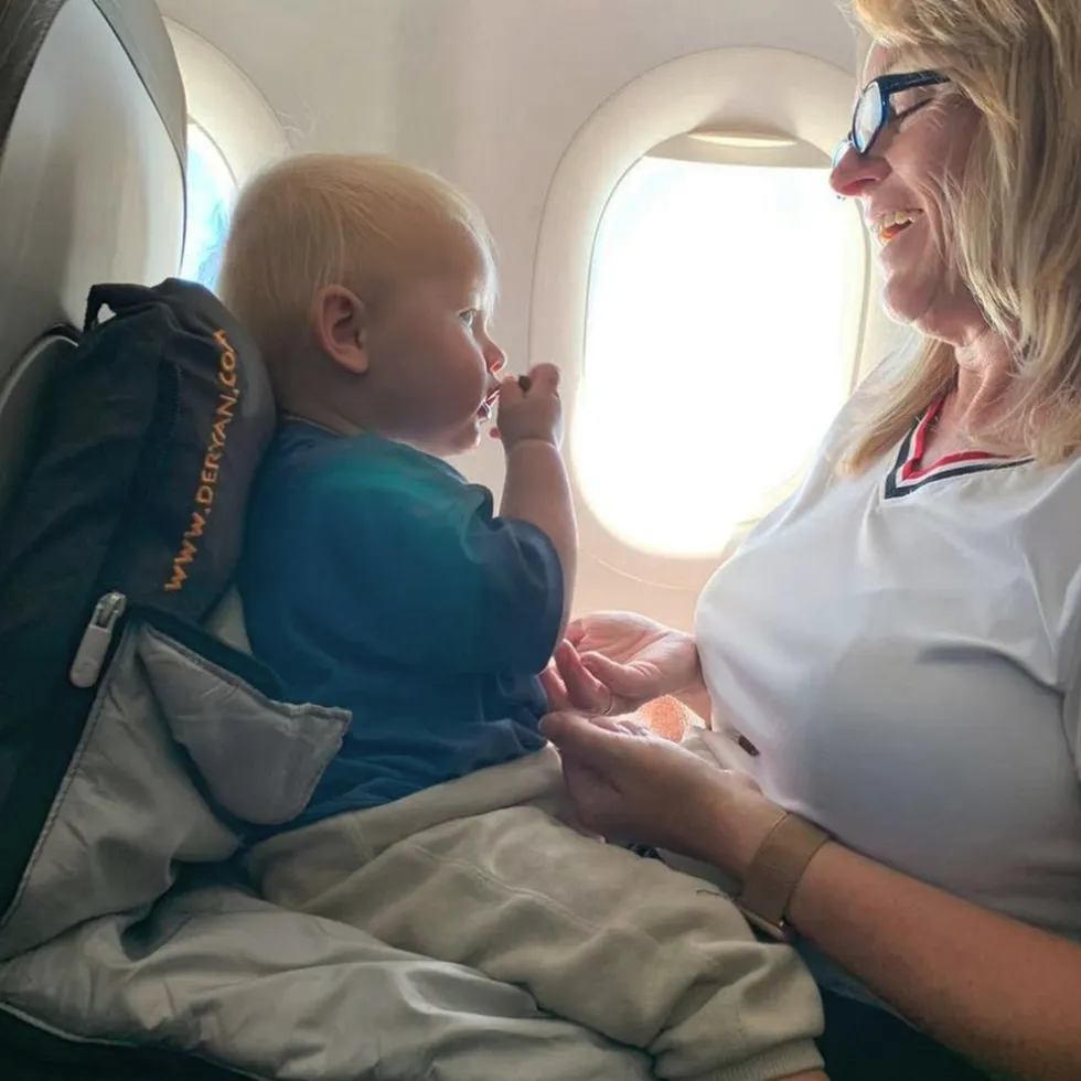 Deryan AirTraveller Vliegtuigbedje Reiskussen met matras