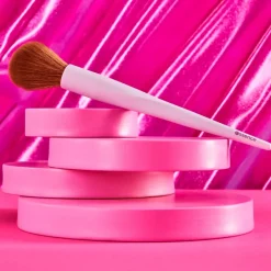Essence 01 It's Glow Time Blush & Highlighter Brush