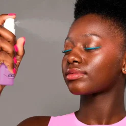 Essence Fix & Last 18H Keep It Perfect Make-Up Fixing Spray