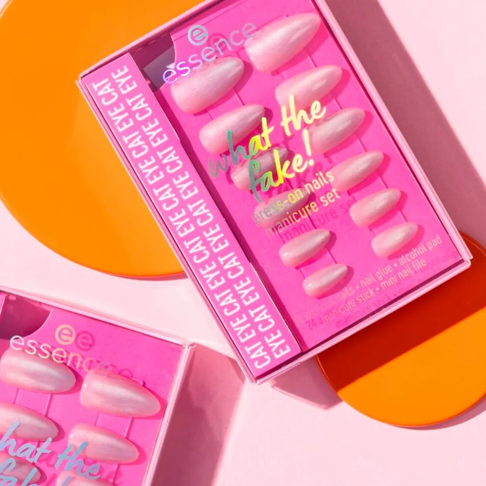 Essence What The Fake! 02 Cat Eye Press-On Nails Manicure