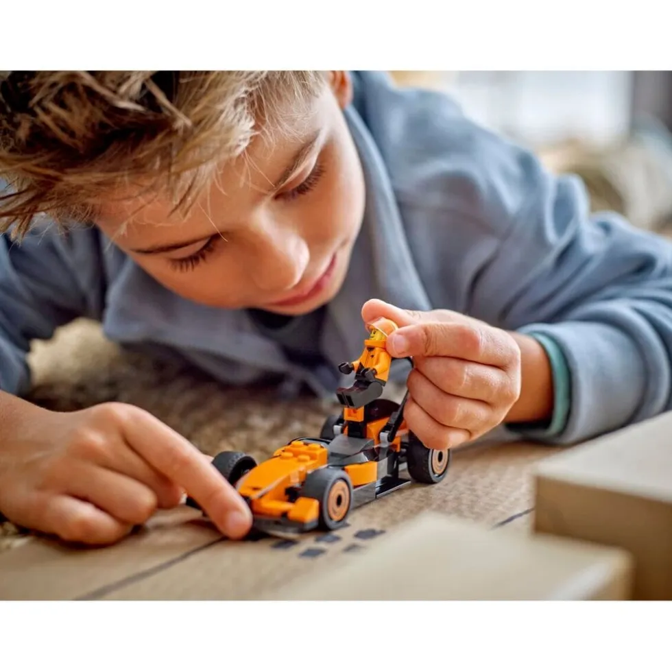 LEGO City 60442 F1 Coureur met McLaren Racewagen
