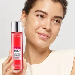 L’Oreal Paris Revitalift 5% Glycolic Acid Peeling Toner