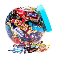 Mars Celebrations chocolademix in cookie jar