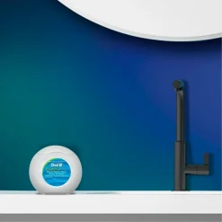 Oral-B Essential Waxed Dental Floss