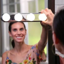 StudioLight Hollywood Make‑up Lamp – Draadloze LED‑verlichting met Zuignappen, 4 Lampen